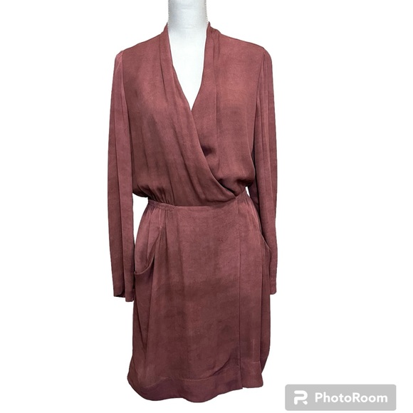 Wilfred Dresses & Skirts - Wilfred 100% Silk Wrap Front Long Sleeve Dress